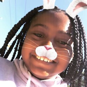 Meet your Posher, Simone